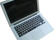 Гравировка русских букв на ноутбуке MacBook Pro