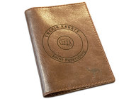 Гравировка на кожаной обложке паспорта
