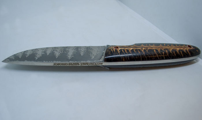 Подарок на века - гравировка текста на обухе ножа ручной работы