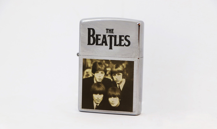 Зажигалка зиппо с гравировкой изображения и надписи The Beatles