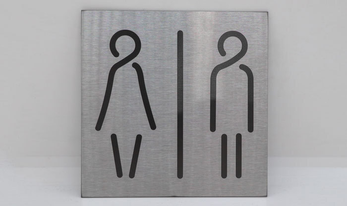Табличка туалет мужской и женский, лазерная резка и декоративная гравировка на нержавейке